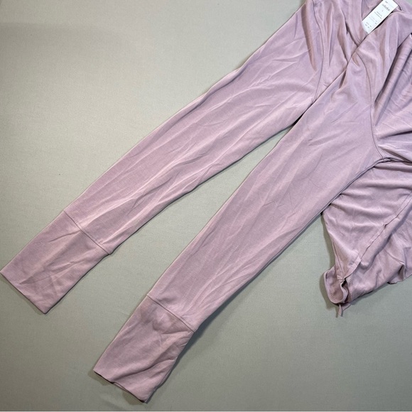 NWT ododos Athletic Relaxed-Fit Long Sleeve Tee, Flowy Curved Hem - Women Large - Picture 10 of 13